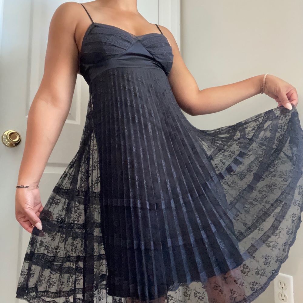 Betsey Johnson NY Black Floral Lace pleated dress vamp goth core 100% silk